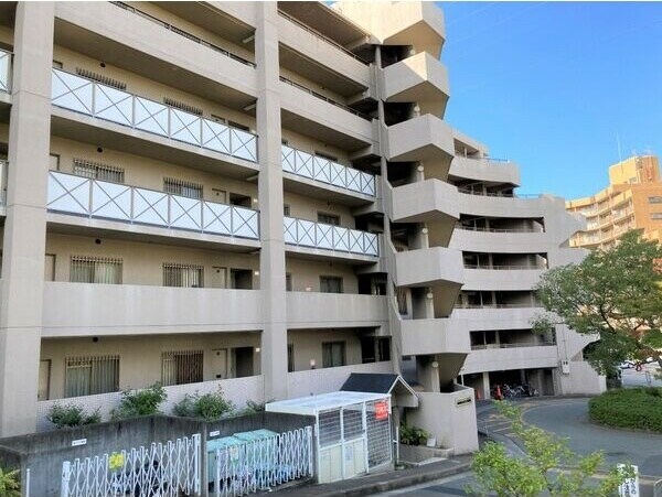 アーバンパーク緑地公園の物件内観写真