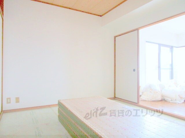 ロイヤル南茨木の物件内観写真