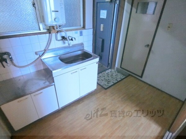 山辺マンションの物件内観写真