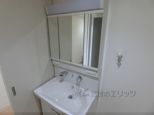 クレセントコートの物件内観写真