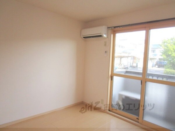 シャトルコートの物件内観写真