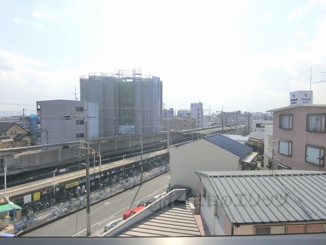 リーフジャルダン総持寺駅前の物件内観写真