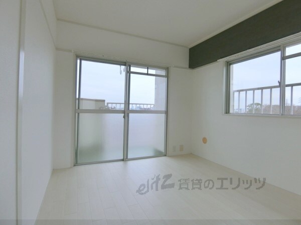 パークハイツミシマの物件内観写真