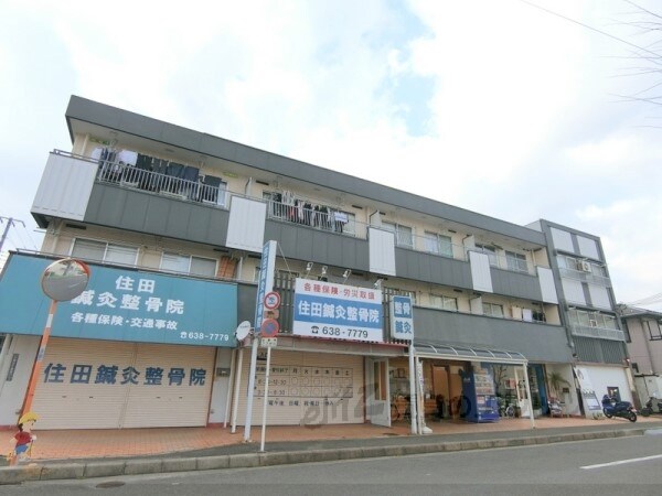 水尾グリーンハイツC棟の物件外観写真