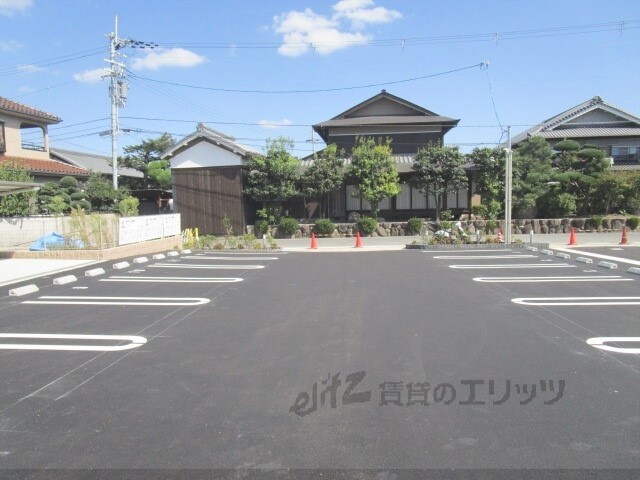 パインルーツIIIの物件内観写真