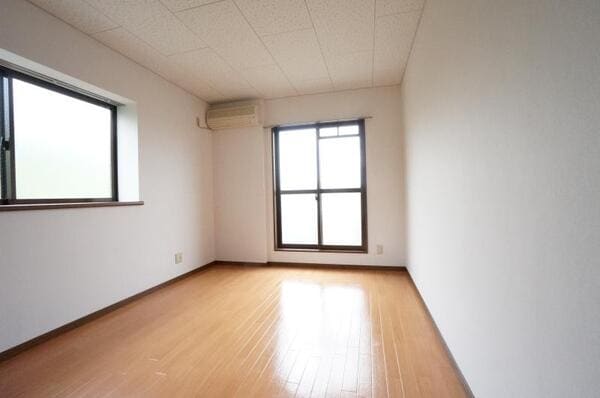 AKARENGAの物件内観写真