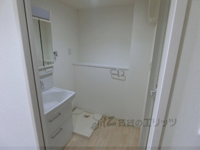 クレセントコートの物件内観写真