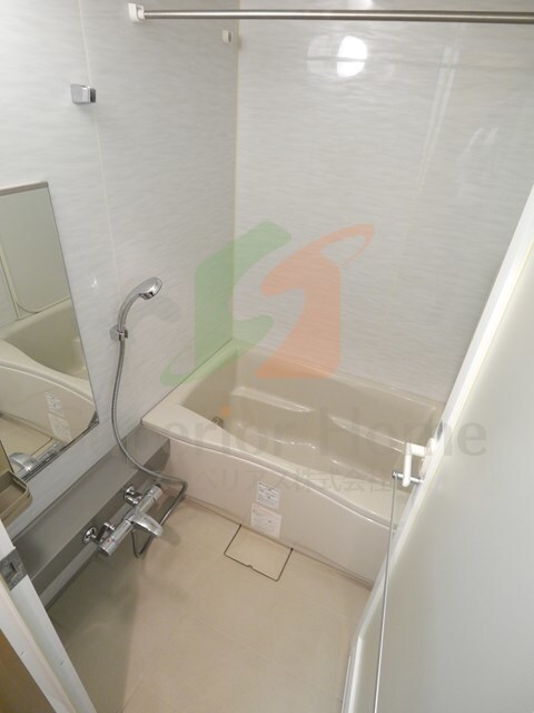 レジディア上野池之端の物件内観写真