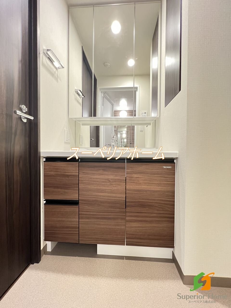 市谷台町坂フロントの物件内観写真