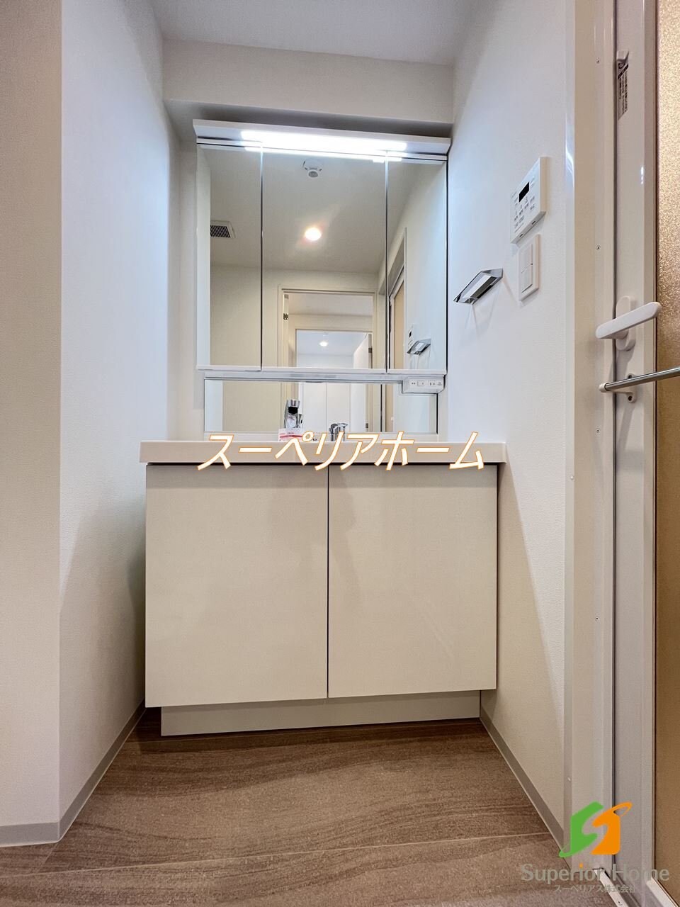 THE ROOMの物件内観写真