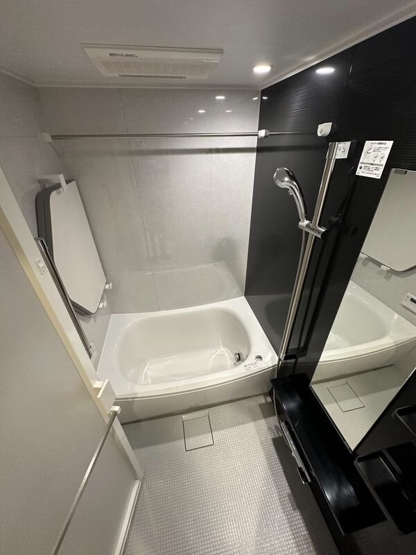 ライオンズミレス蔵前の物件内観写真