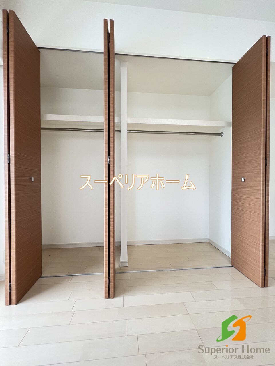 コンフォリア神田神保町の物件内観写真