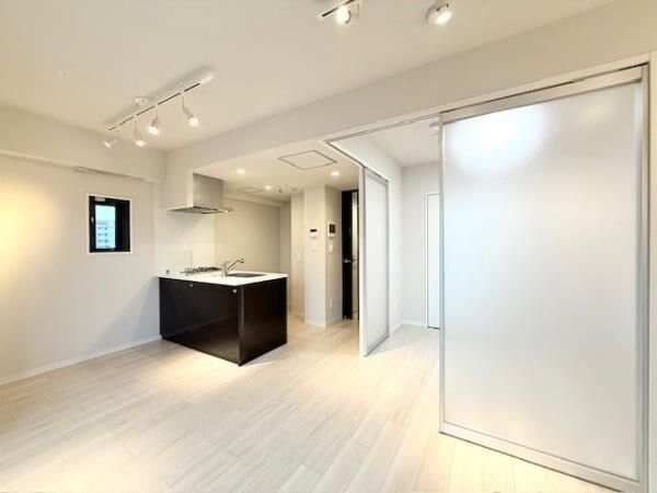 La Perla Yotsuyaの物件内観写真