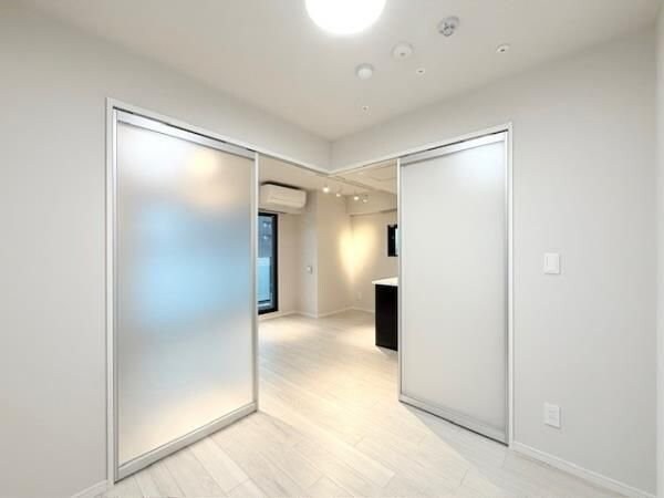 La Perla Yotsuyaの物件内観写真