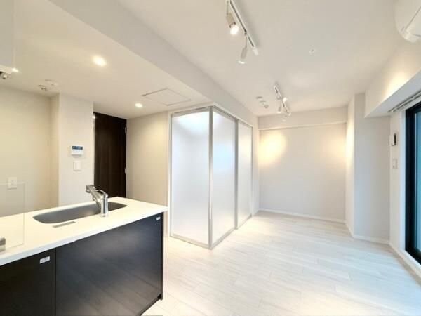 La Perla Yotsuyaの物件内観写真