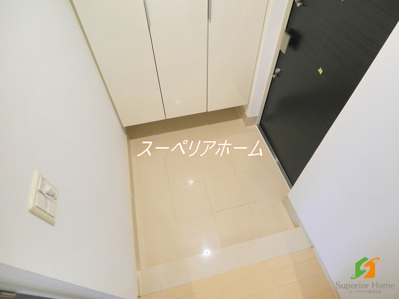 コスモリード新宿余丁町の物件内観写真