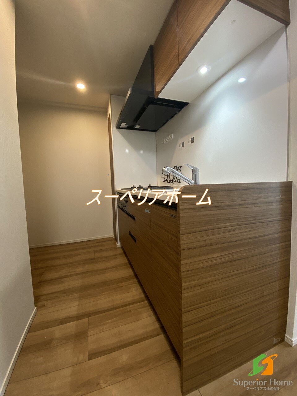 コンフォリア・リヴ根岸二丁目の物件内観写真