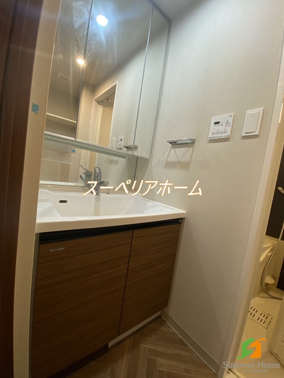 コンフォリア・リヴ根岸二丁目の物件内観写真