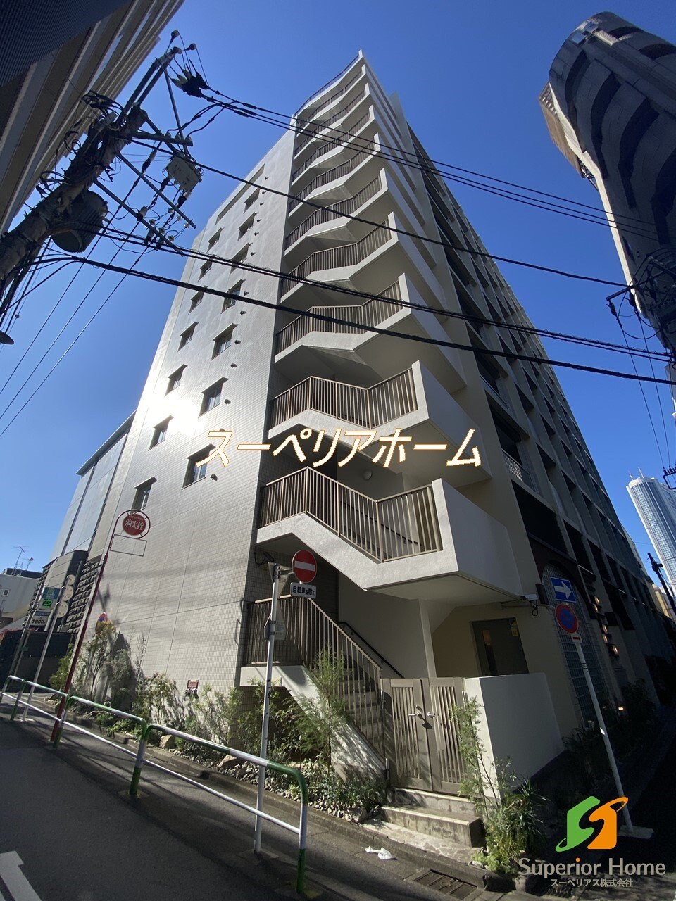 ルミークアン本郷の物件外観写真