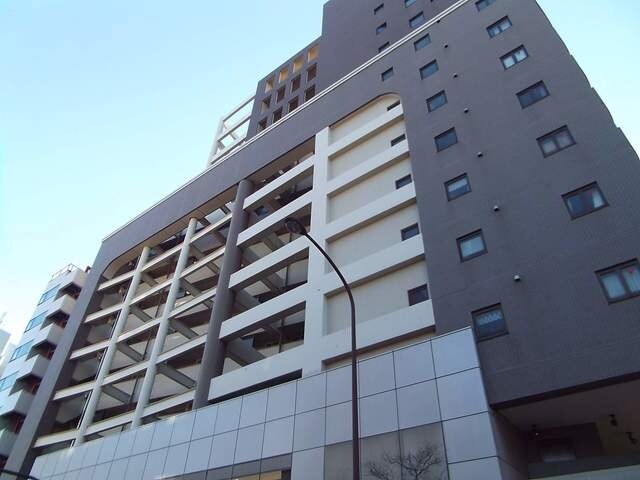 コロネード春日の物件外観写真