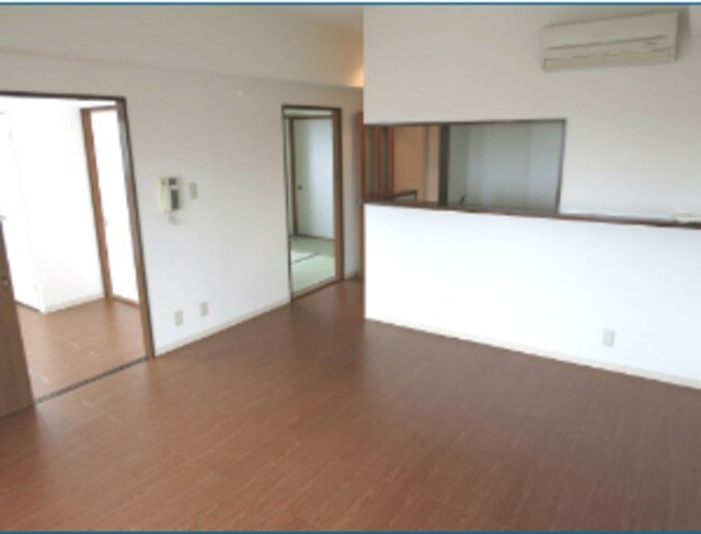 コロネード春日の物件内観写真