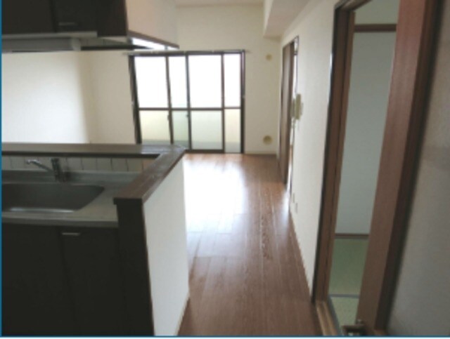 コロネード春日の物件内観写真