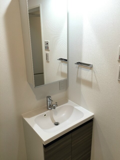 メインステージ上野松が谷の物件内観写真