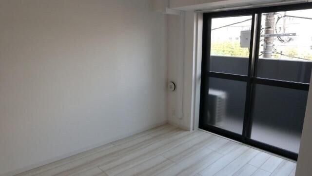 イート アパートメント ヴェリタスの物件内観写真