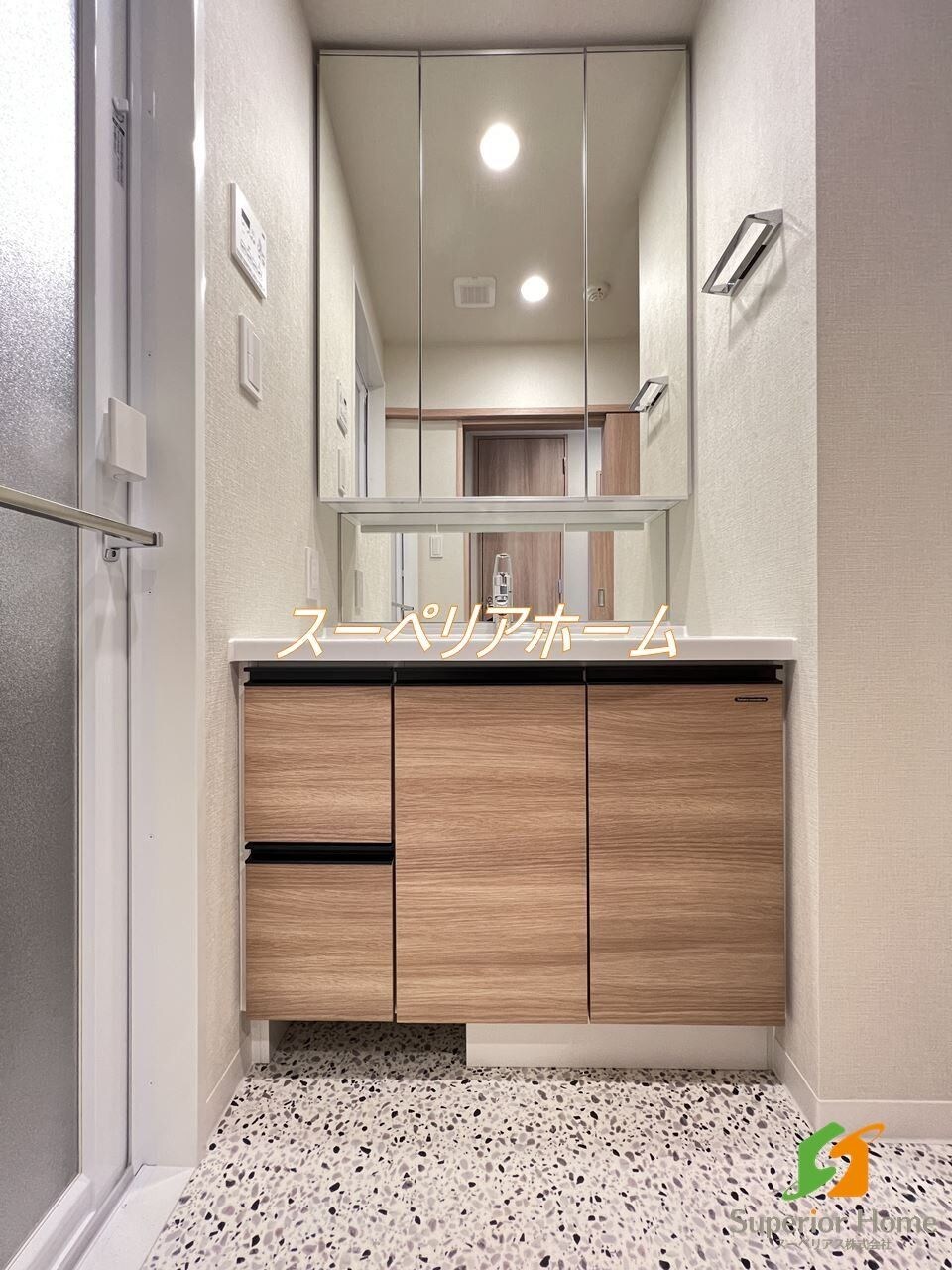 市谷台町坂フロントの物件内観写真