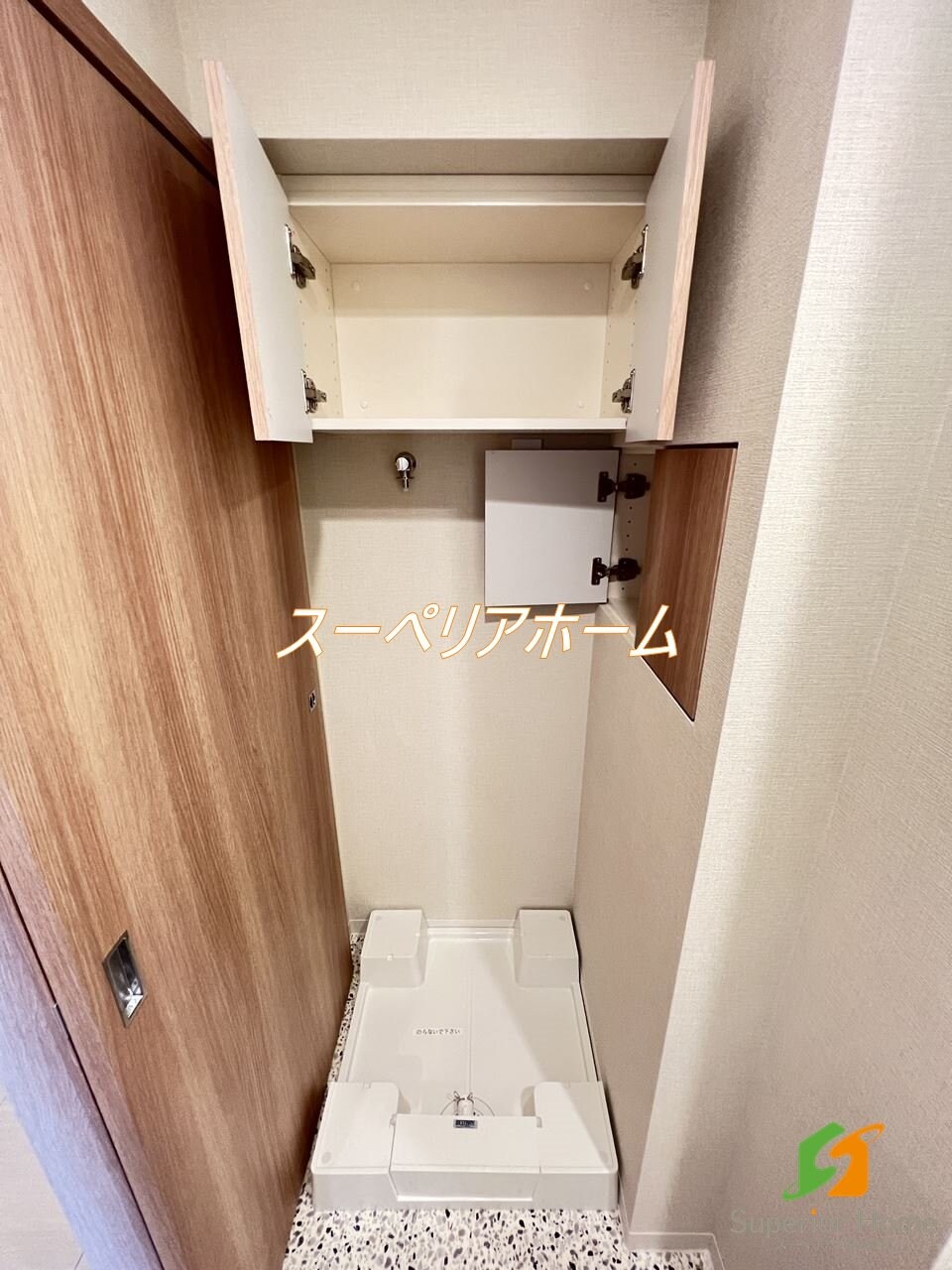 市谷台町坂フロントの物件内観写真