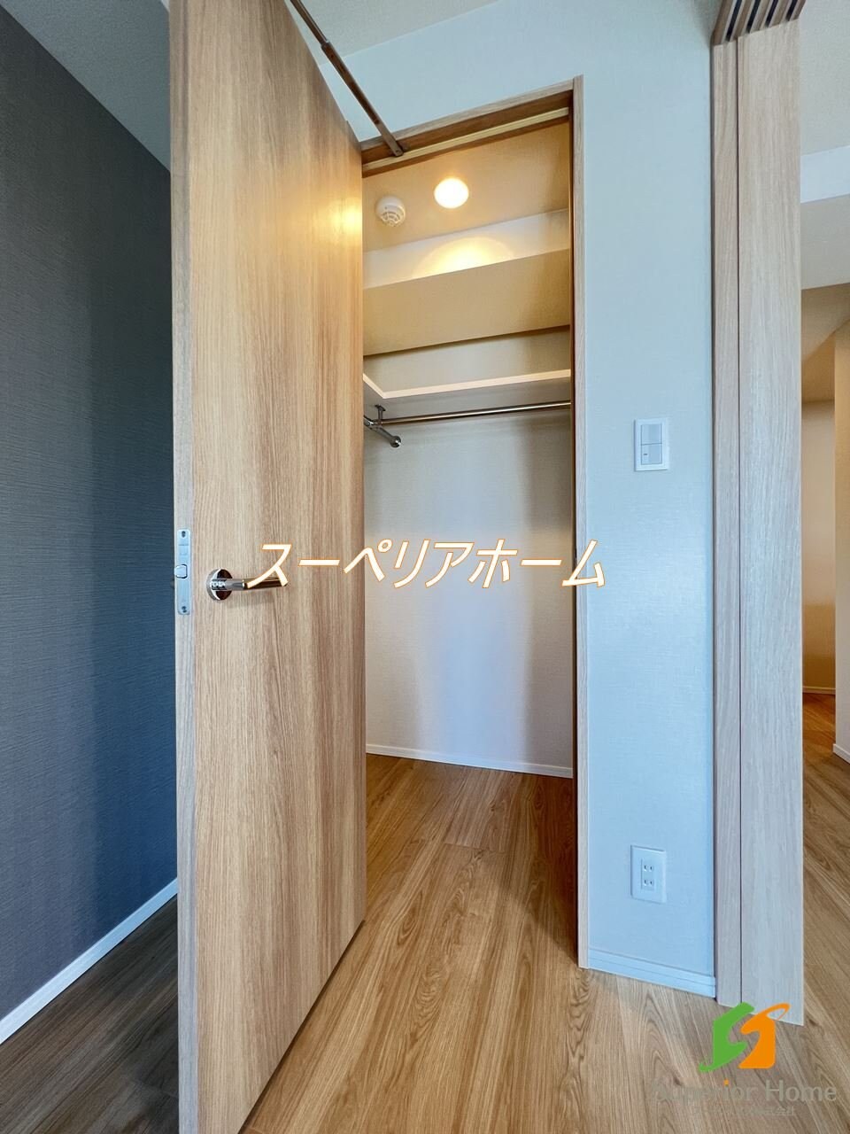 市谷台町坂フロントの物件内観写真