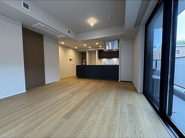 ザ・パークハウス千代田六番町の物件内観写真