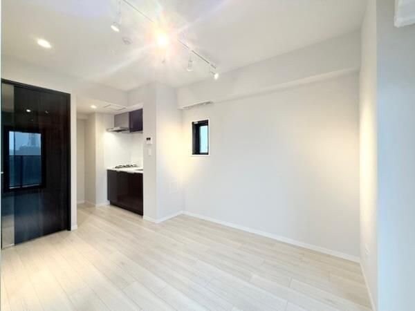 La Perla Yotsuyaの物件内観写真