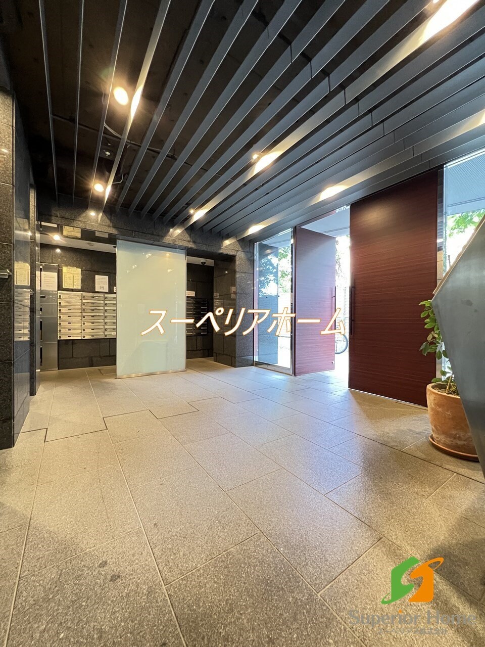 コスモリード新宿余丁町の物件内観写真