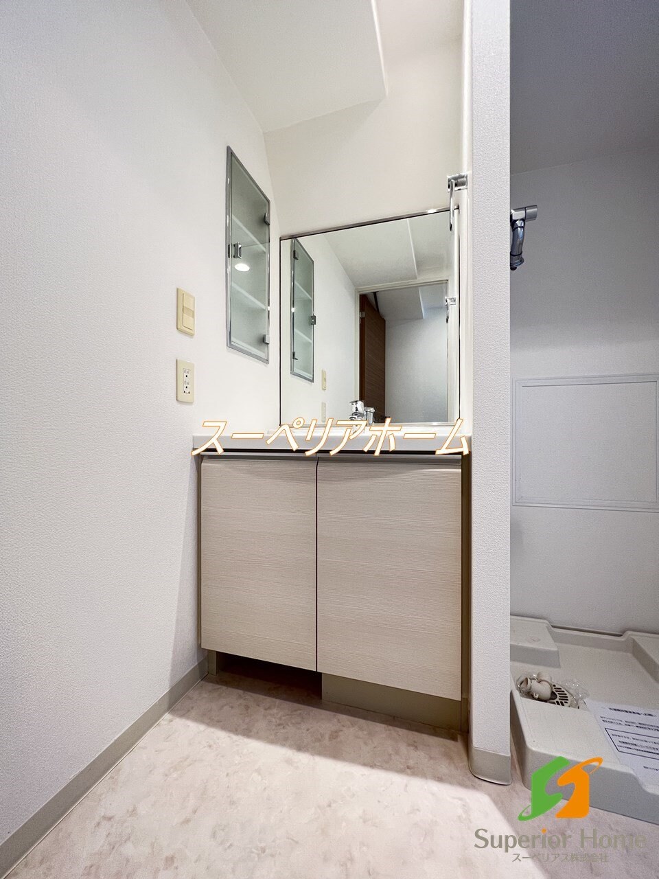 コスモリード新宿余丁町の物件内観写真