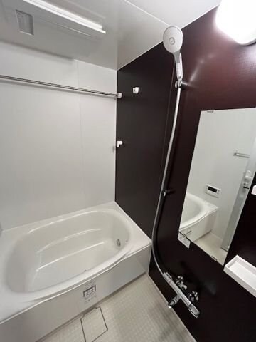 ワンルーフレジデンス台東根岸の物件内観写真