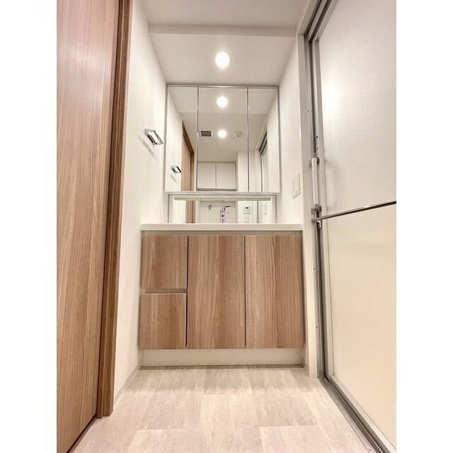 ORME COURT YOTSUYAの物件内観写真