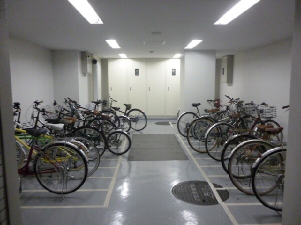 カスタリア新富町の物件内観写真