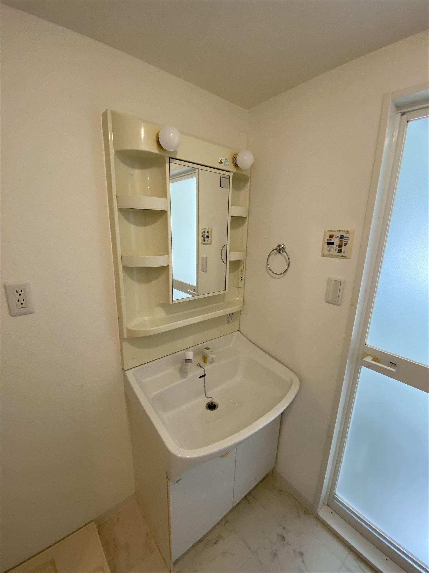 ドゥーエ新川の物件内観写真