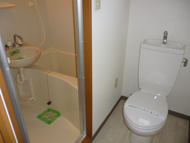 フレシールコートの物件内観写真