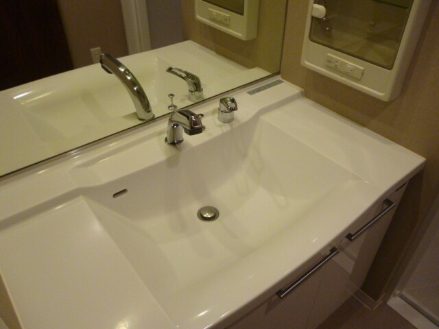 エスティメゾン豊洲レジデンスC棟の物件内観写真