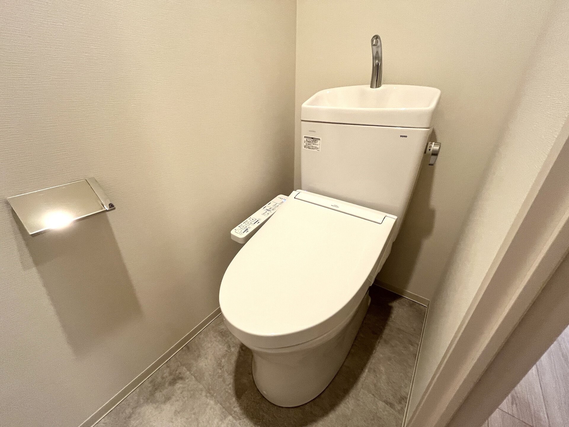 フロンティアレジデンス錦糸公園の物件内観写真