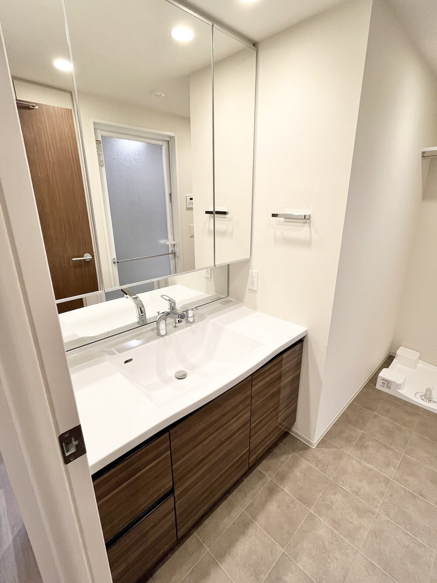 フロンティアレジデンス錦糸公園の物件内観写真