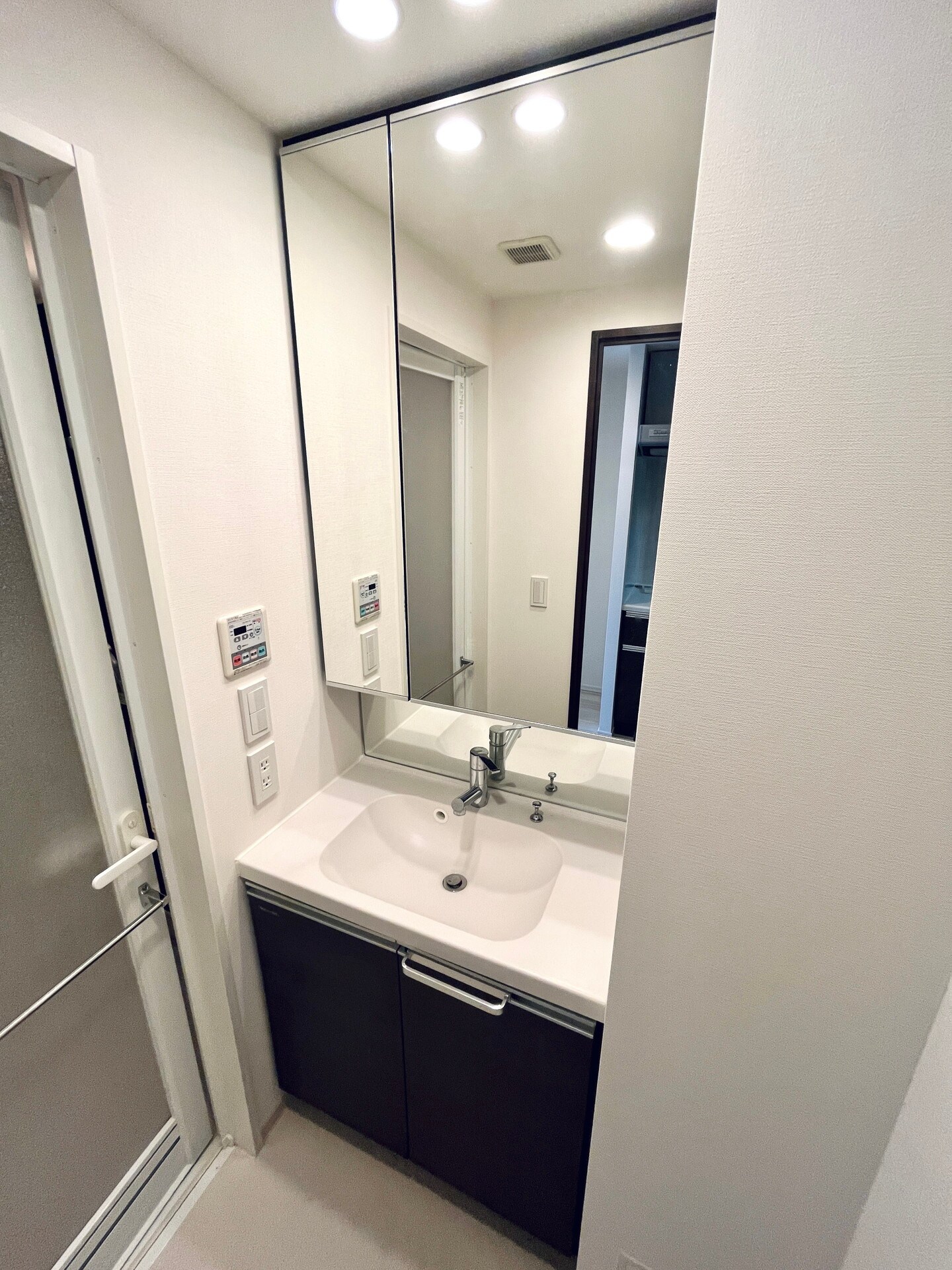 コンフォリア錦糸町の物件内観写真