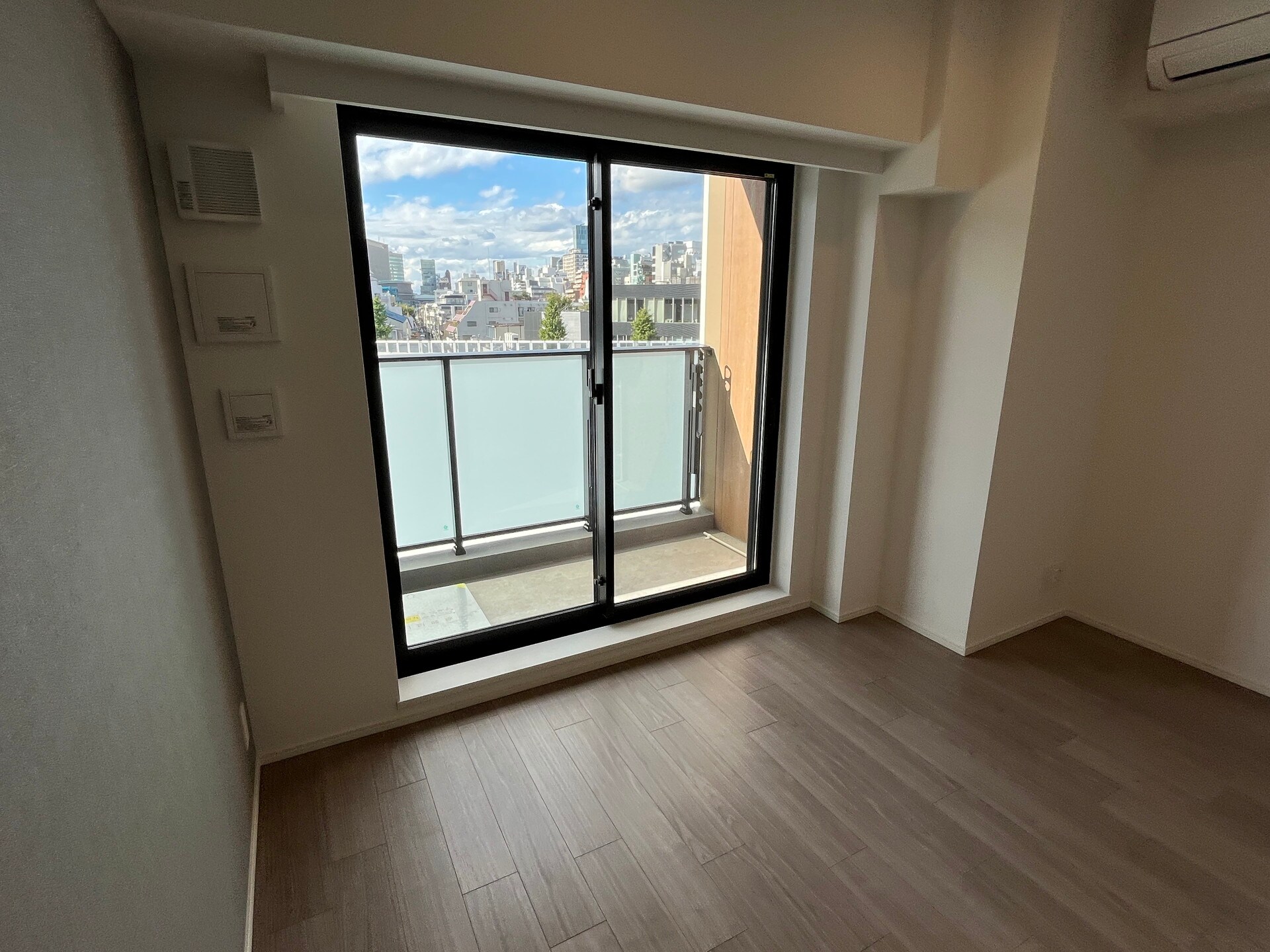 ザ・パークハビオSOHO南青山の物件内観写真