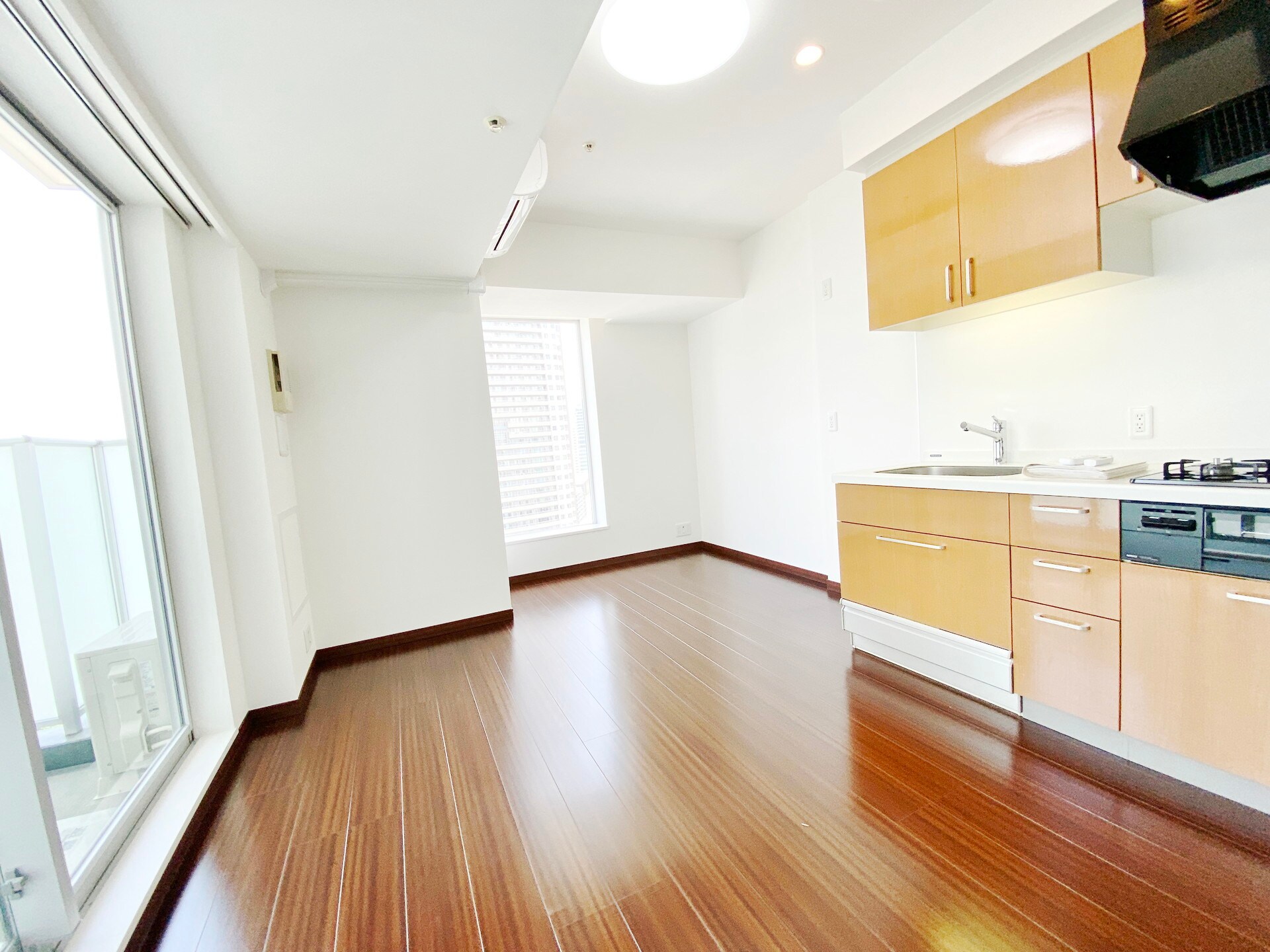 ホワイトタワー浜松町の物件内観写真