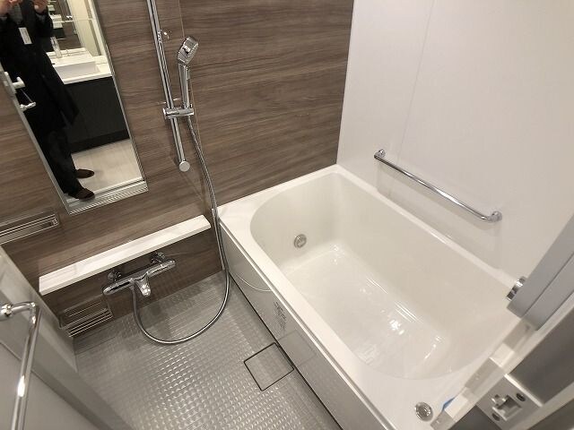 ローレルタワールネ浜松町の物件内観写真