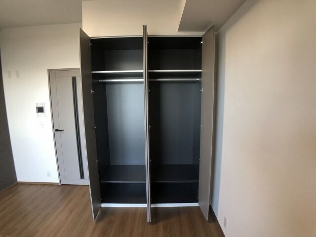 ローレルタワールネ浜松町の物件内観写真