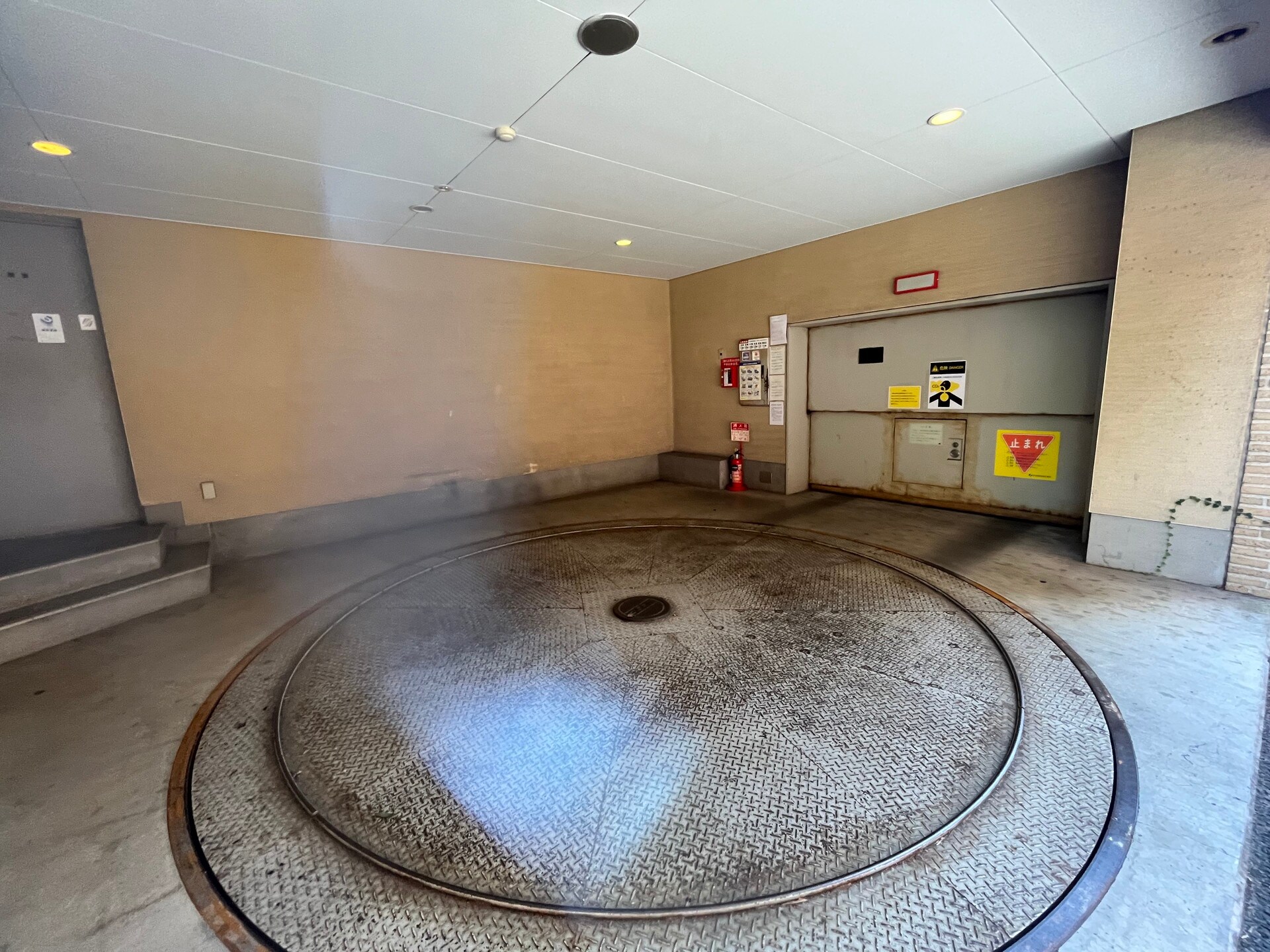 白金台アパートメントの物件内観写真