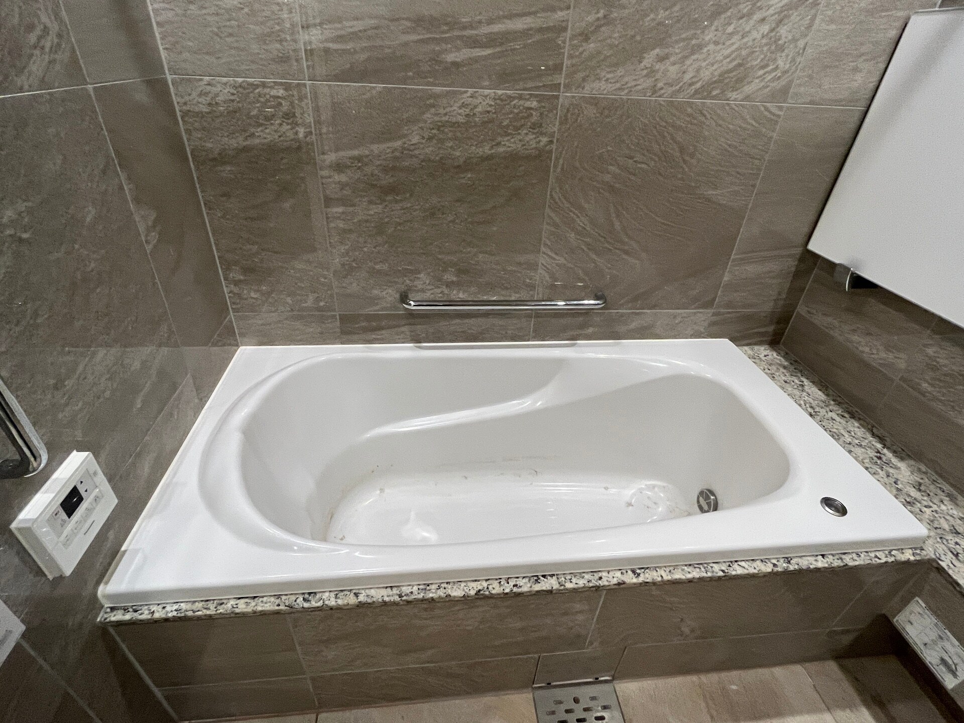 ザ・パークハウス三田ガーデン レジデンス&タワーの物件内観写真